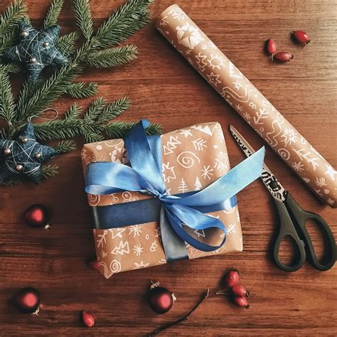 Virtual gifts .